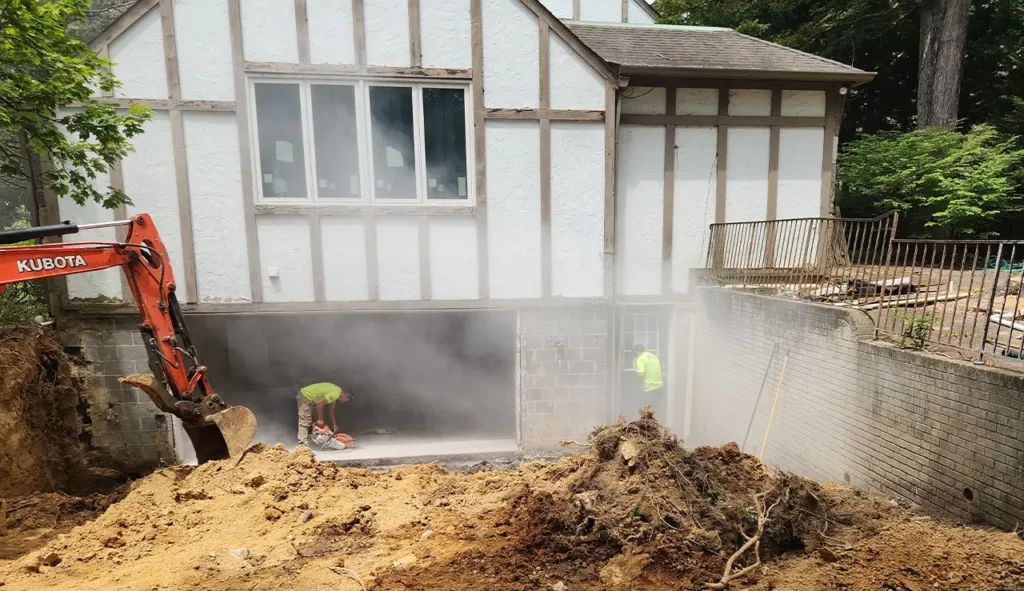 Demolition Company and Contractor in %customfield(geo-page-location)%, %customfield(town_state_abbreviation)%%customfield(state_abbreviation)% We provide exterior and interior demolition services for both residential and commercial properties throughout Virginia.