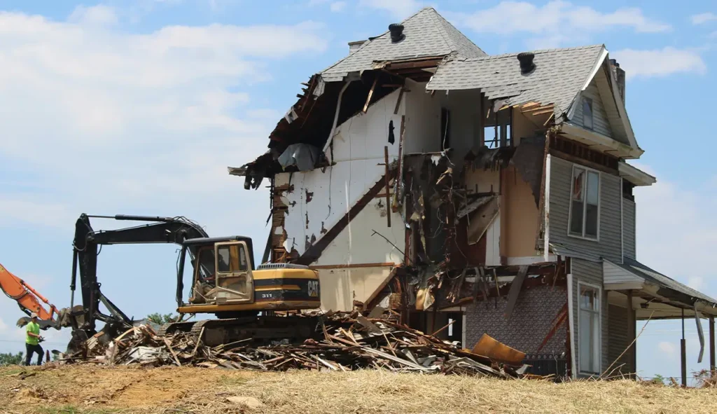 Demolition Company and Contractor in %customfield(geo-page-location)%, %customfield(town_state_abbreviation)%%customfield(state_abbreviation)% We provide exterior and interior demolition services for homes and businesses throughout Maryland, including Bethesda.