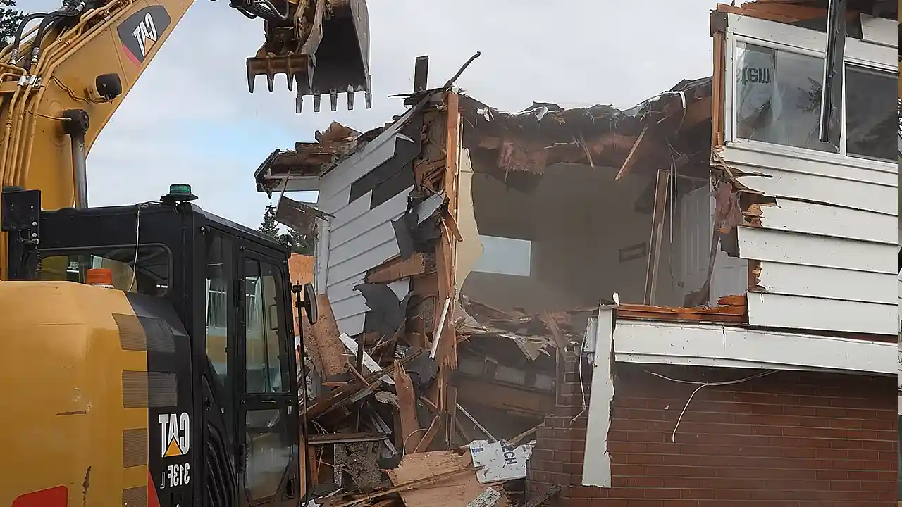 Affordable demolition services for homes and businesses in Leesburg, Virginia