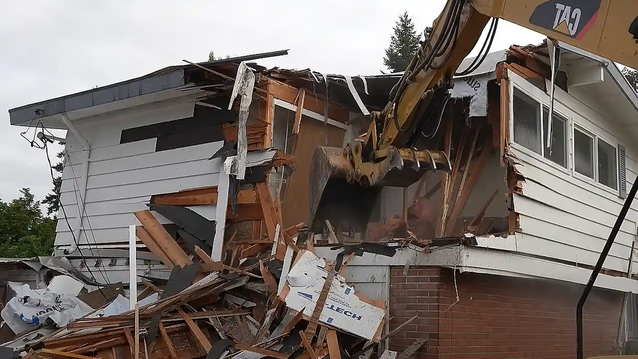 House demolition services in Loudoun County, Virginia
